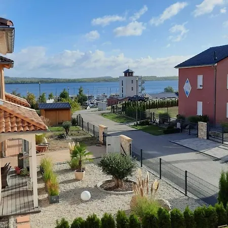 Appartamento Rechte Im Seestern In 06249 *