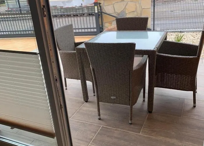 Rechte Im Seestern In 06249 *